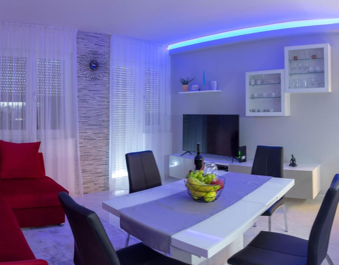 Star Apartment Split Bagian luar foto